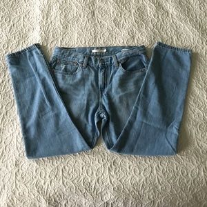 🔥 PERFECT Levi’s Light Wash Boyfriend Jeans